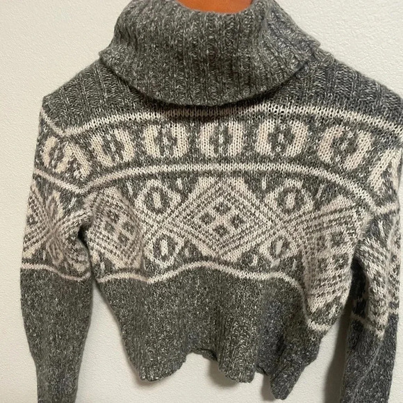 H&M pattern turtleneck pullover knit wool blend sweater gray size Medium - Picture 2 of 5